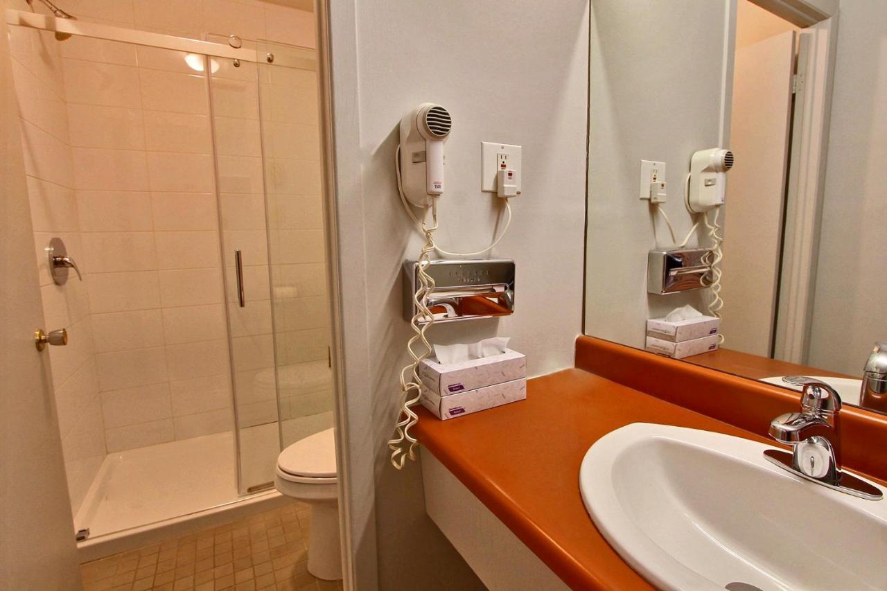 Motel Hotel-motel La Difference Sainte-Marie